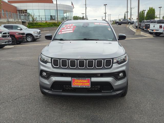 2023 Jeep Compass Latitude Lux FWD