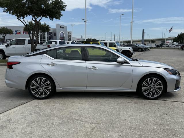 2023 Nissan Altima SL FWD