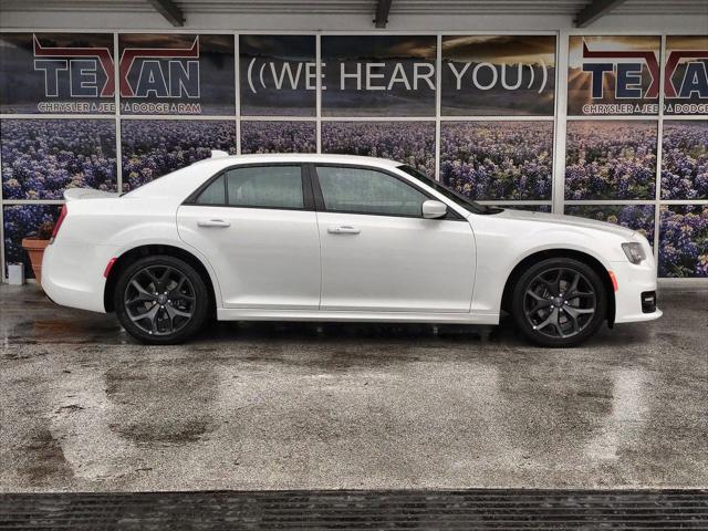 2021 Chrysler 300 300S