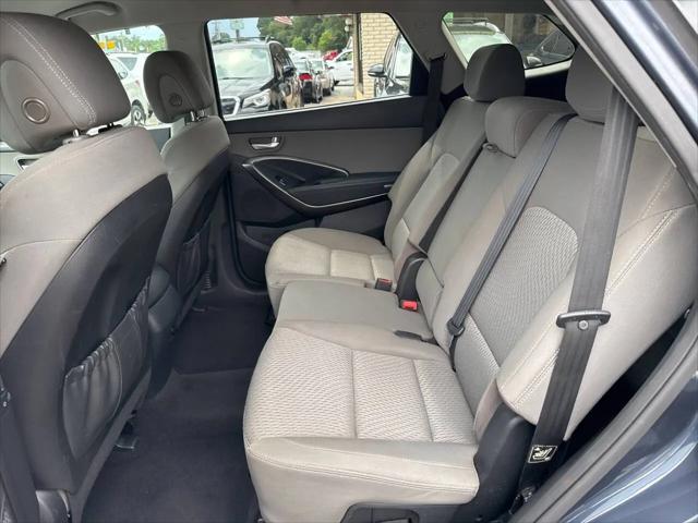2017 Hyundai Santa Fe SE