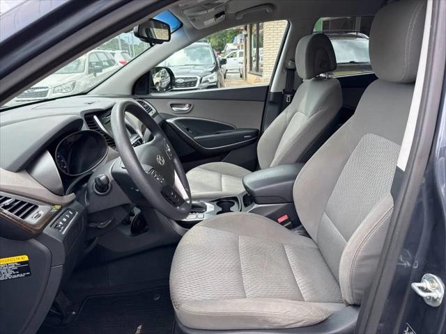 2017 Hyundai Santa Fe SE