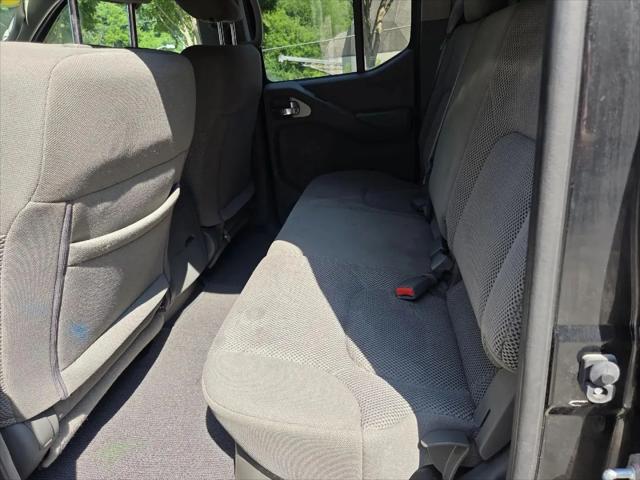 2021 Nissan Frontier Crew Cab SV 4x4