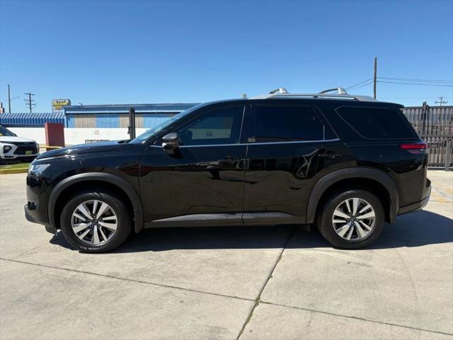 2023 Nissan Pathfinder SL FWD