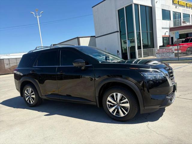 2023 Nissan Pathfinder SL FWD