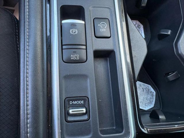 2023 Nissan Pathfinder SL FWD