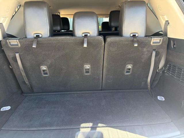2023 Nissan Pathfinder SL FWD