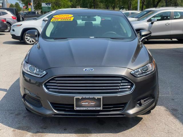 2016 Ford Fusion SE