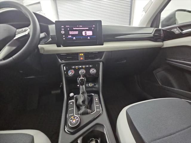 2025 Volkswagen Taos 1.5T S