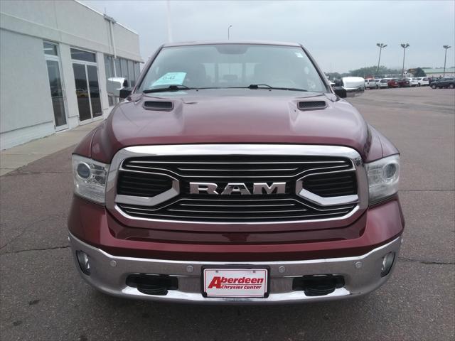 2017 RAM 1500 Limited Crew Cab 4x4 57 Box 2017 RAM 1500 Limited Crew Cab 4x4 57 Box