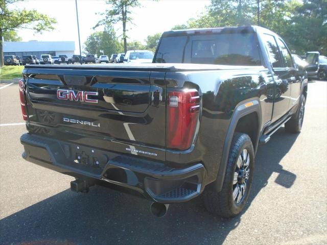 2024 GMC Sierra 2500HD 4WD Crew Cab Standard Bed Denali