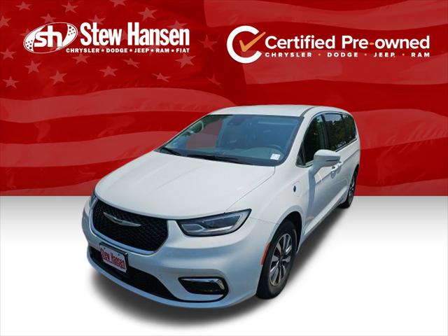 2022 Chrysler Pacifica Hybrid Touring L