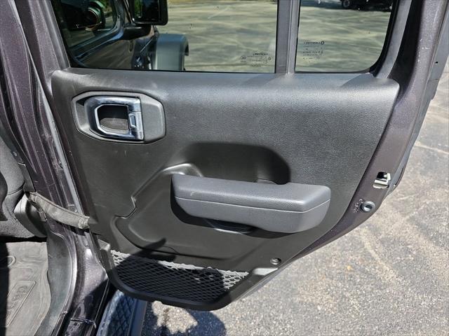 2022 Jeep Gladiator Sport