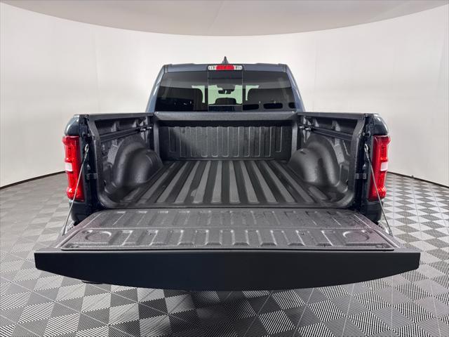 2025 RAM Ram 1500 RAM 1500 TRADESMAN CREW CAB 4X4 57 BOX