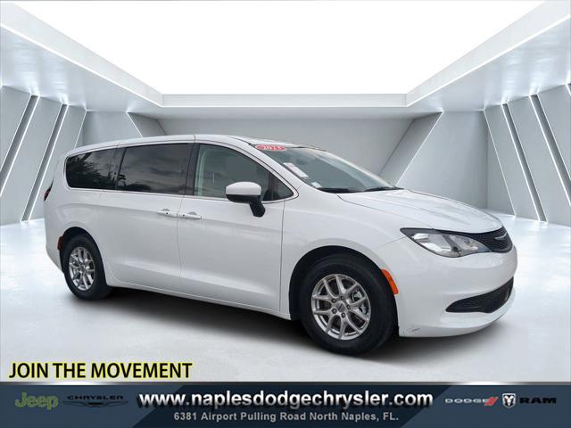 2023 Chrysler Voyager LX