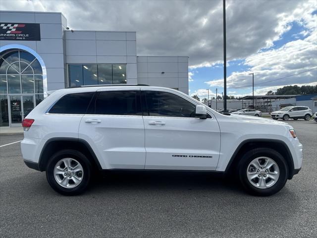 2017 Jeep Grand Cherokee Laredo 4x2 2017 Jeep Grand Cherokee Laredo 4x2