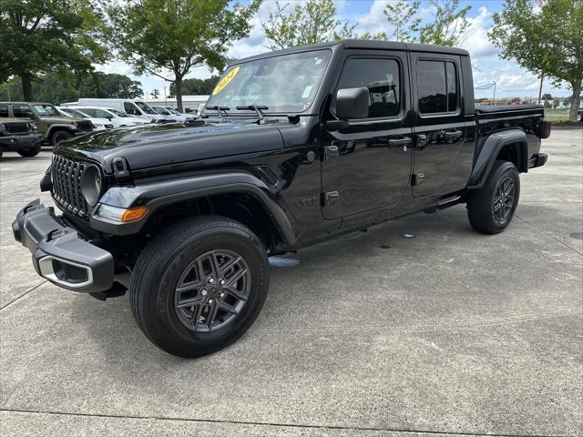 2024 Jeep Gladiator Sport S