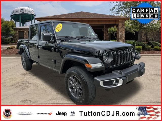 2024 Jeep Gladiator Sport S