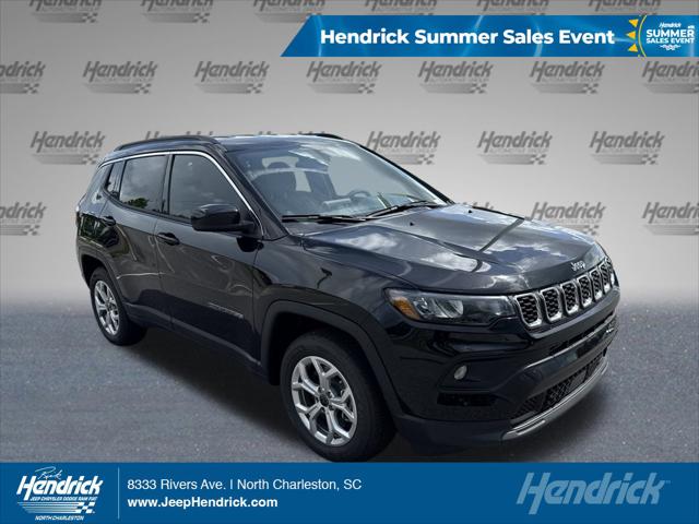 2025 Jeep Compass COMPASS LATITUDE 4X4