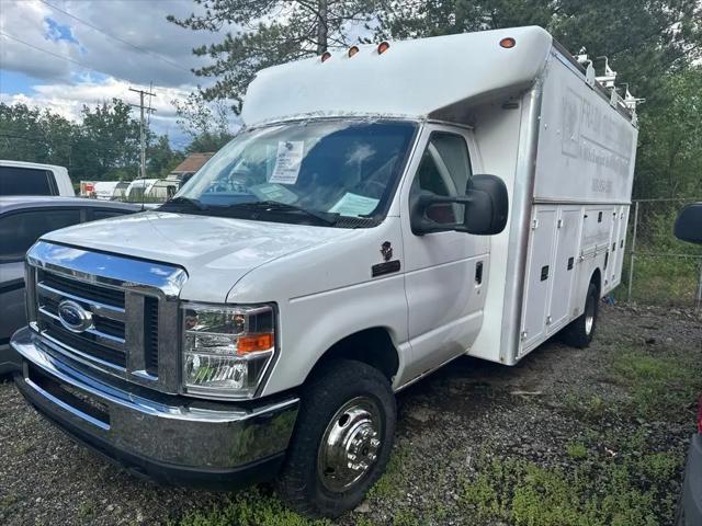 2016 Ford E-450 Cutaway E-450 for sale in Waterford, MI