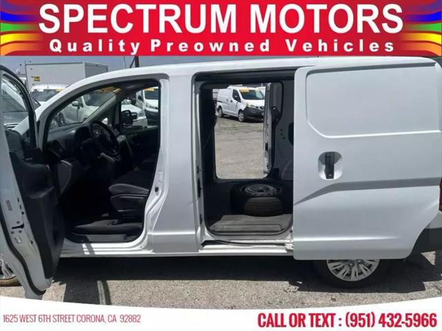 2017 Nissan NV200 S
