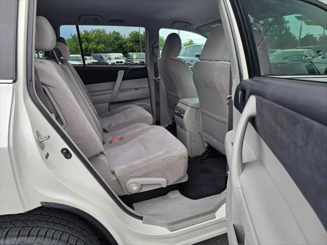 2012 Toyota Highlander SE