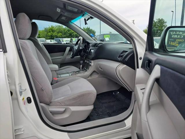 2012 Toyota Highlander SE