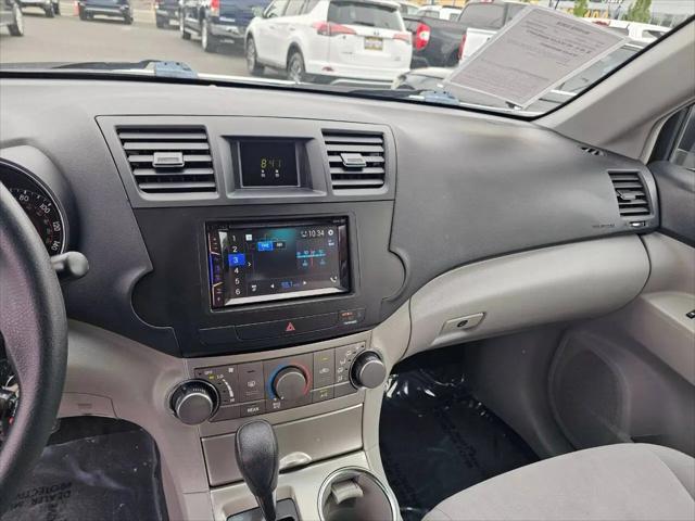 2012 Toyota Highlander SE