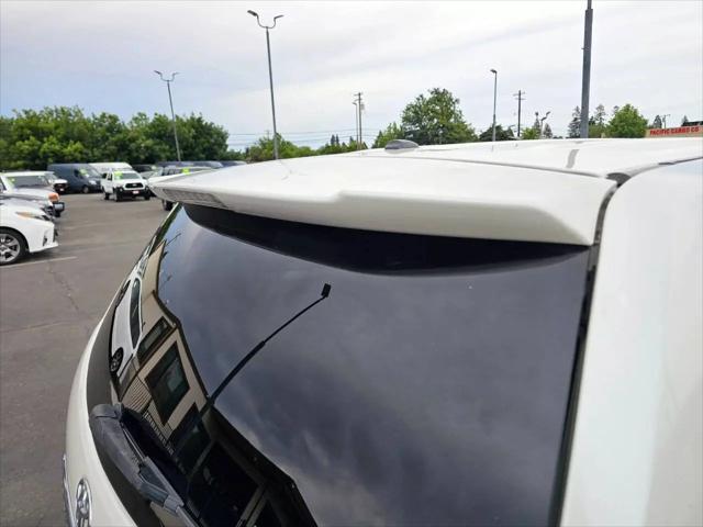 2012 Toyota Highlander SE