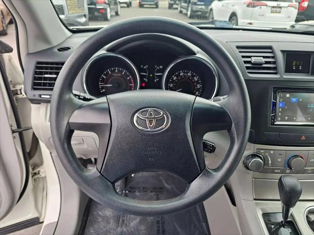 2012 Toyota Highlander SE