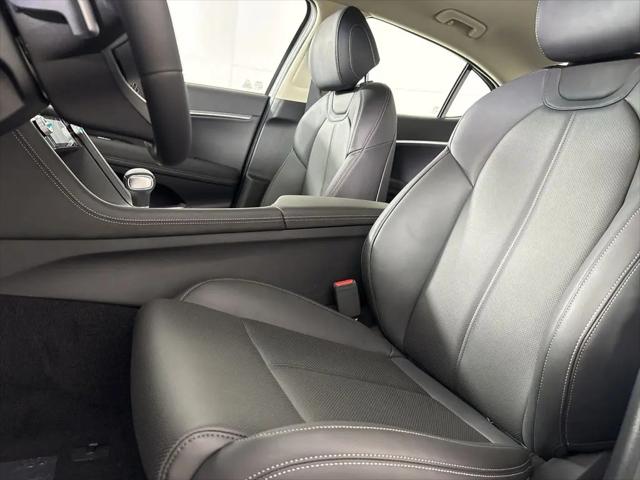 2026 Genesis G70 2.5T RWD
