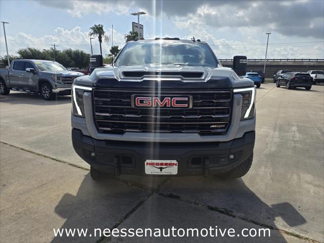 2024 GMC Sierra 2500HD 4WD Crew Cab Standard Bed AT4X