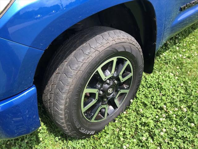 2016 Toyota Tundra SR5 5.7L V8