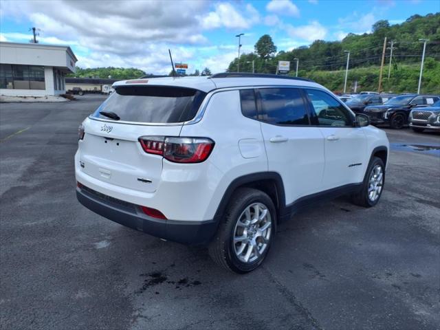 2022 Jeep Compass Latitude Lux 4x4
