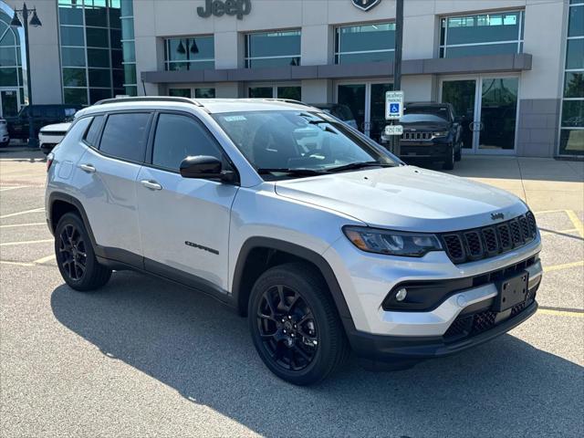 2025 Jeep Compass COMPASS LATITUDE 4X4