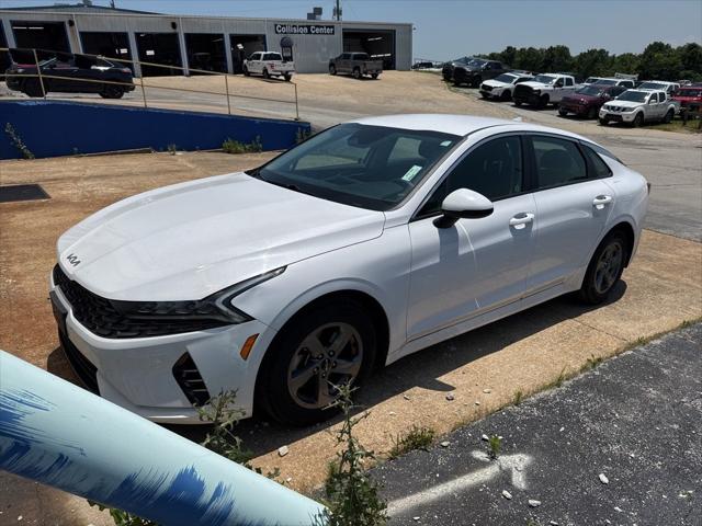 2023 Kia K5 LXS 2023 Kia K5 LXS