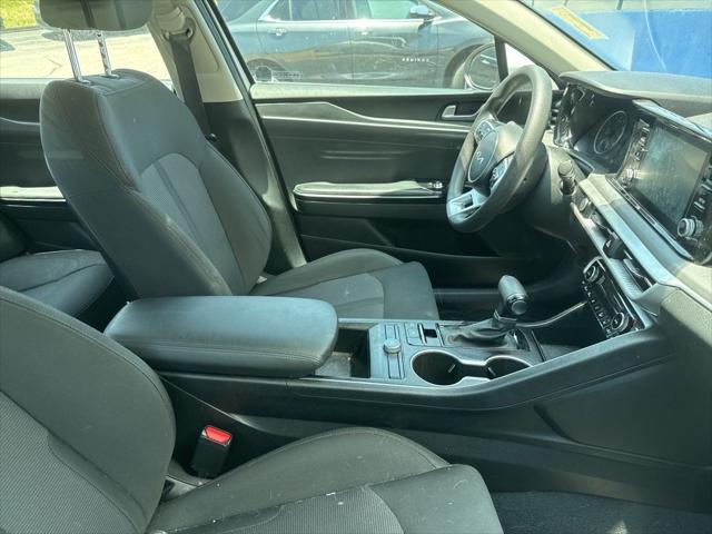 2023 Kia K5 LXS 2023 Kia K5 LXS