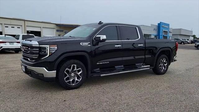 2023 GMC Sierra 1500 4WD Crew Cab Standard Box SLT