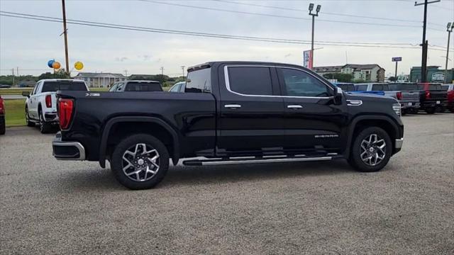 2023 GMC Sierra 1500 4WD Crew Cab Standard Box SLT