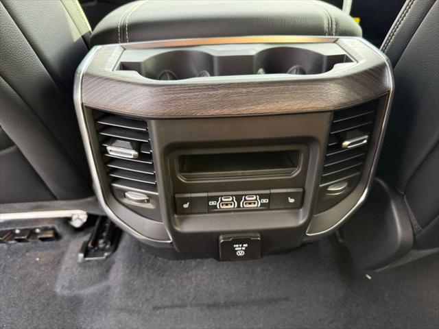 2026 Ram 1500 Laramie Crew Cab 4x4 5'7" Box