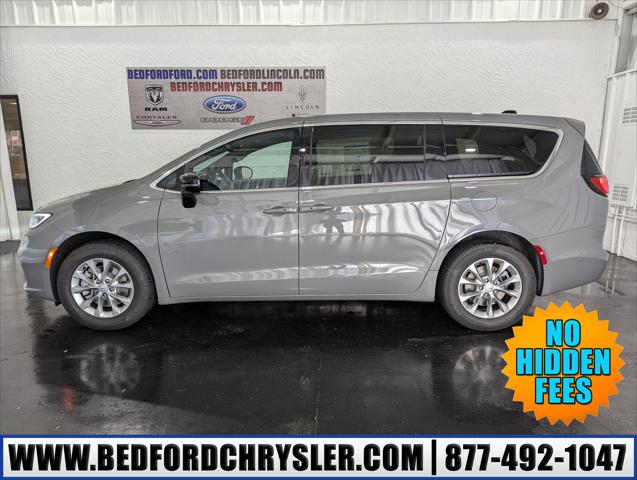 2025 Chrysler Pacifica PACIFICA SELECT AWD