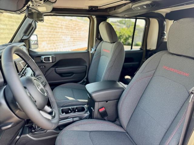 2025 Jeep Gladiator GLADIATOR RUBICON 4X4