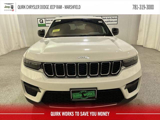2025 Jeep Grand Cherokee GRAND CHEROKEE LAREDO X 4X4