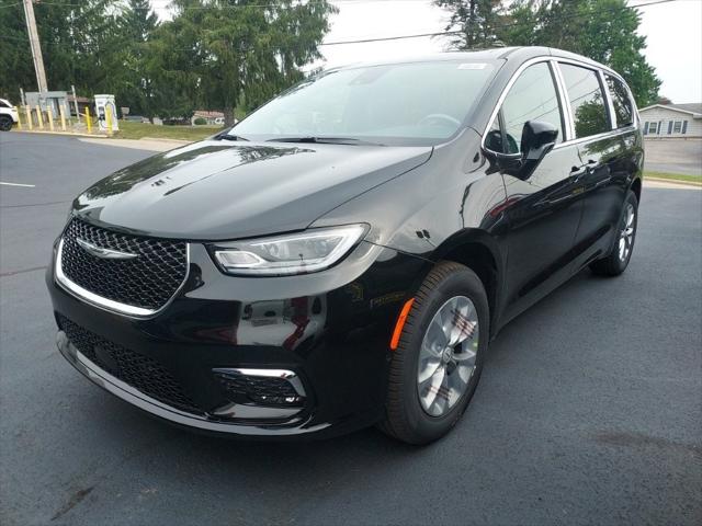 2025 Chrysler Pacifica PACIFICA SELECT AWD