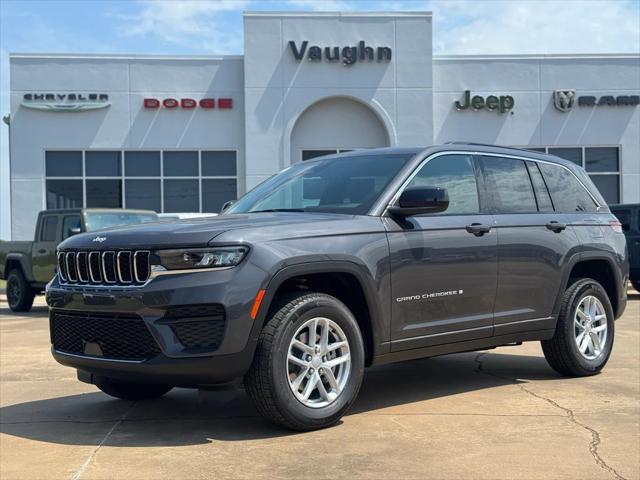 2025 Jeep Grand Cherokee GRAND CHEROKEE LAREDO X 4X2