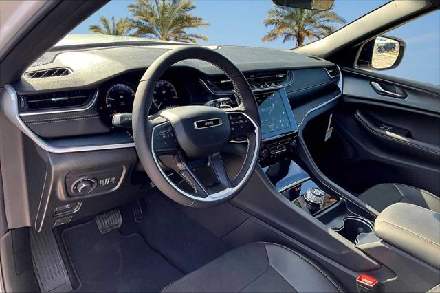 2025 Jeep Grand Cherokee GRAND CHEROKEE L ALTITUDE X 4X2