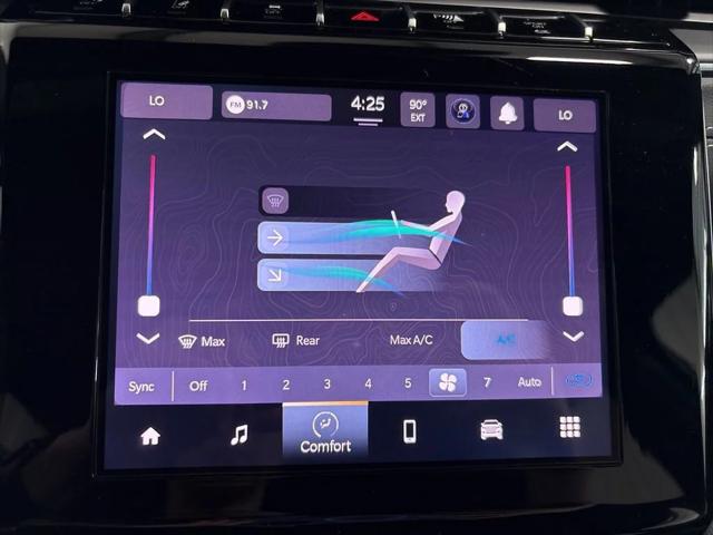 2025 Jeep Grand Cherokee Laredo X 4x4