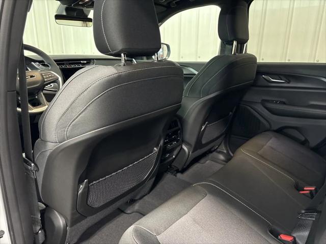 2025 Jeep Grand Cherokee Laredo X 4x4