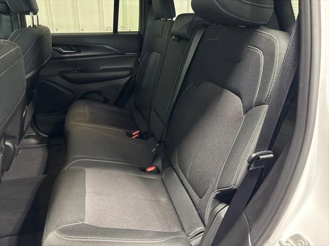 2025 Jeep Grand Cherokee Laredo X 4x4
