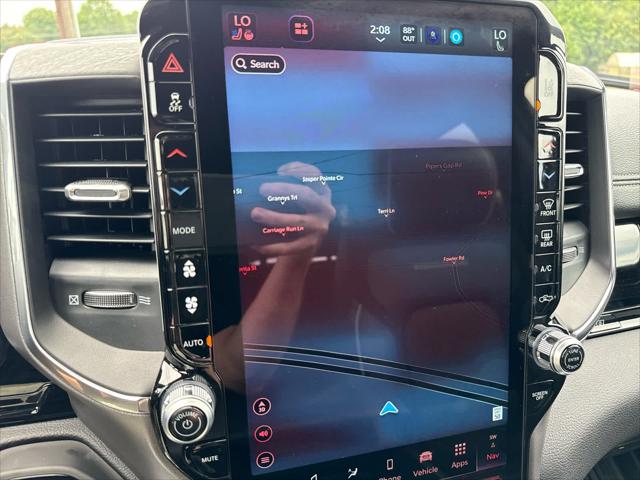 2026 Ram 1500 Laramie Crew Cab 4x4 5'7" Box