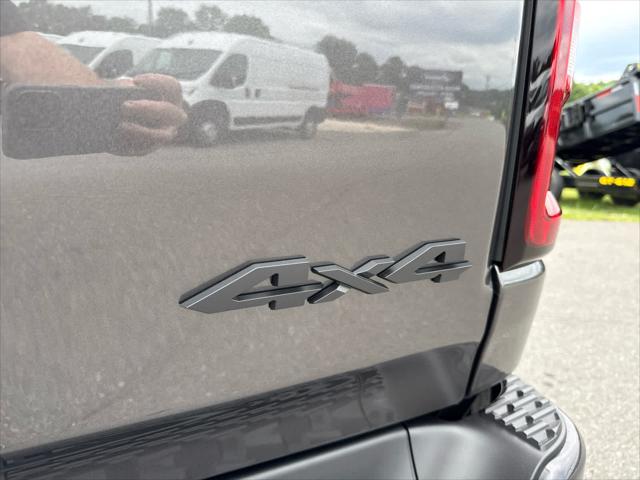 2026 Ram 1500 Laramie Crew Cab 4x4 5'7" Box